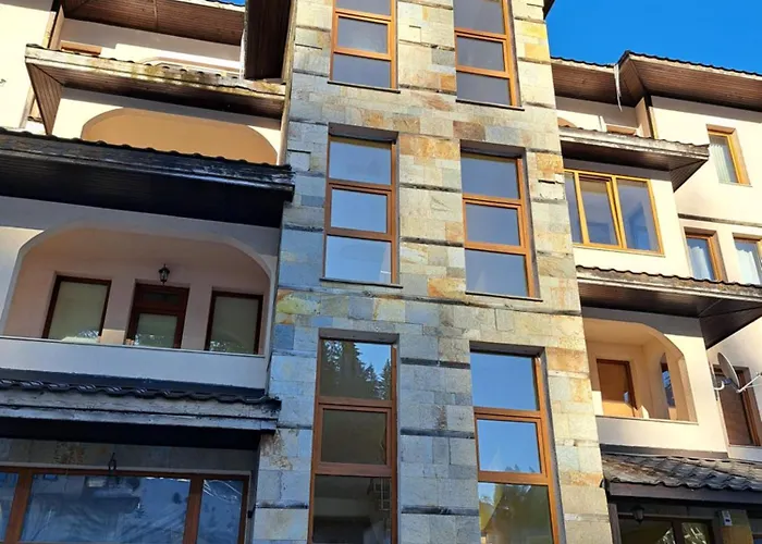 георгиев луксури апарт *